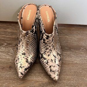 Express Snake Skin Print - Size 7